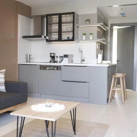 Διαμέρισμα Modern 1-br With Pool Access Near G-3 38