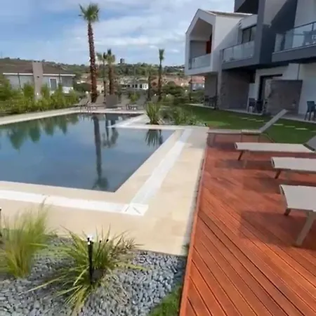Διαμέρισμα Modern 1-br With Pool Access Near G-3 38 *